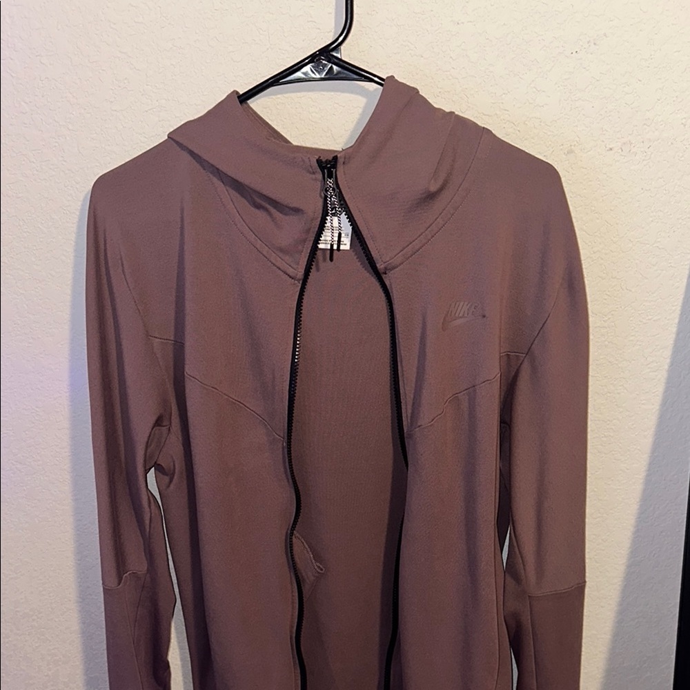 Nike Mauve Athletic Top